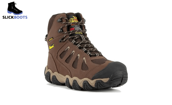 Thorogood-Crosstrex-winter-boots-for-delivery-drivers