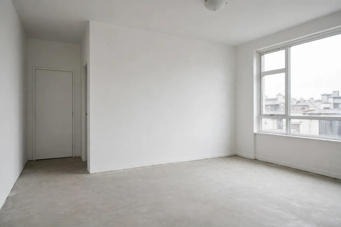 Studio apartment no personal touches
